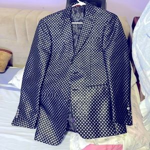 Very fancy jacket , party jacket , sharp looking , u will get noticed no matter
